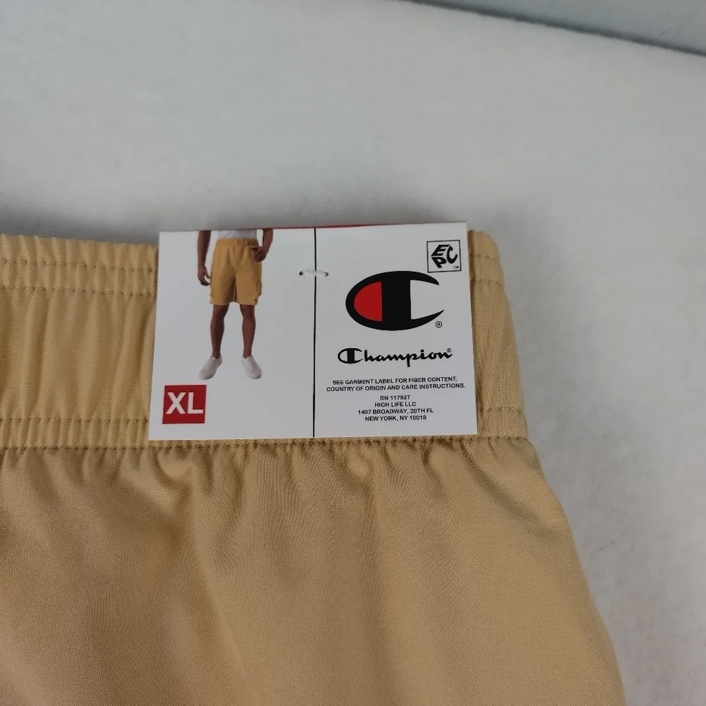 Champion Men's Size XL Performance Shorts Causal Wear New With Tags